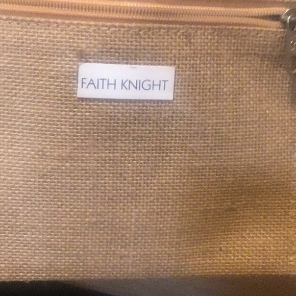 FAITH KNIGHT TOTE BAG - Picture 4 of 8